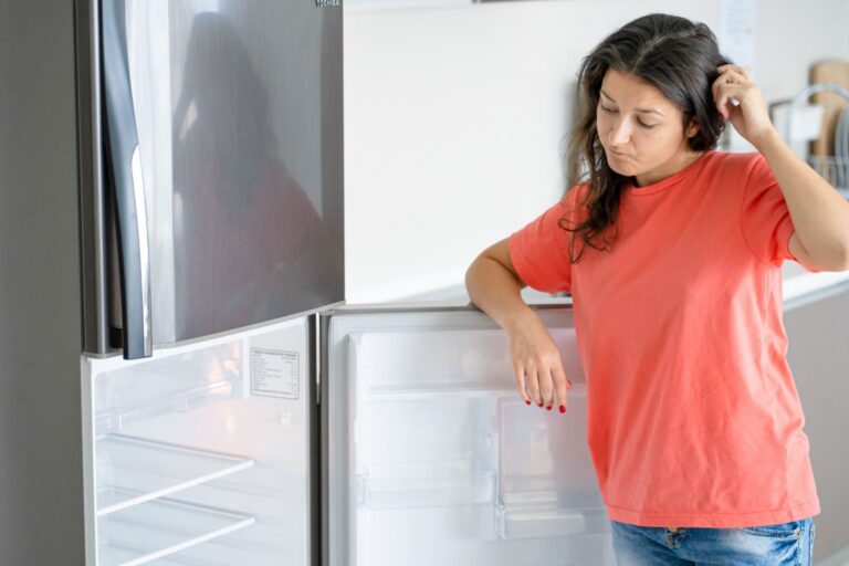 Tủ lạnh không làm lạnh phải xử lý thế nào hiệu quả, an toàn?